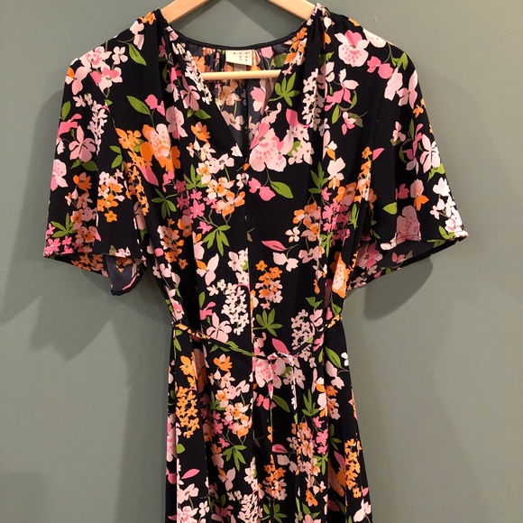 gorgeous floral dress with matching tassel belt - Picture 1 of 2